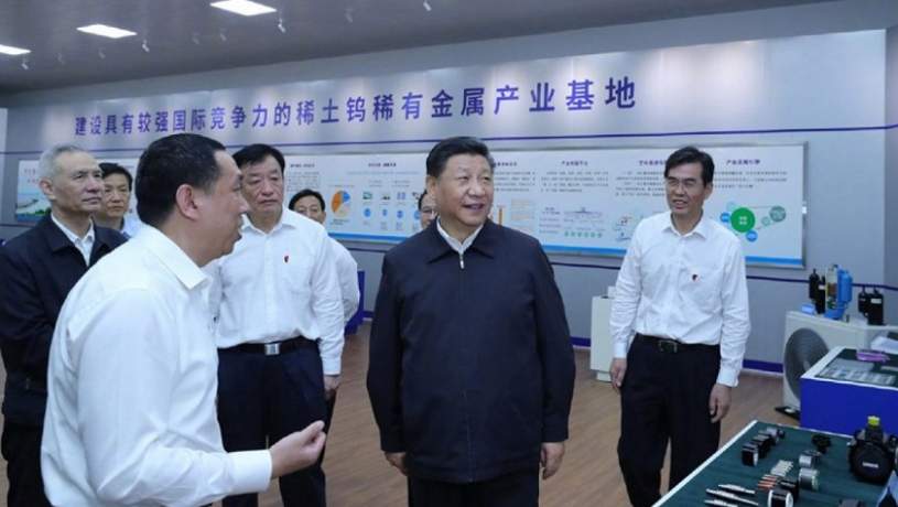 رییس جمهور چین هفته گذشته سرزده از یک کارخانه تولید کانی های کمیاب دیدار کرد
