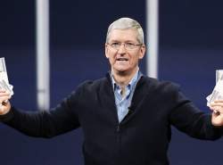 اپل اولین خصوصی شرکت دو تریلیون دلاری تاریخ شد