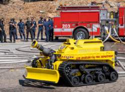 آتش نشان روباتیک در لوس‌آنجلس  استخدام شد