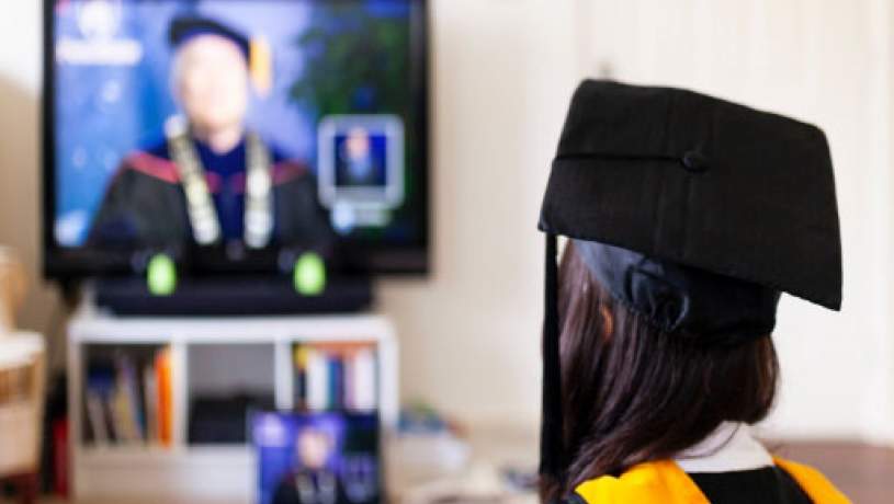 آینده آموزش عالی در فضای مجازی رقم می‌خورد