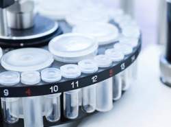 اختصاص بخش عمده یارانه معاونت علمی به تجهیزات «های‎تک»