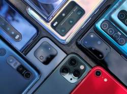 کاهش ۱۲ برابری واردات گوشی مسافری