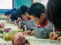 استفاده از موبایل در مدارس چین ممنوع شد