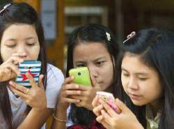 اینترنت در میانمار محدودتر شد اینترنت در میانمار محدودتر شد