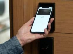 امکان باز و بسته کردن قفل خانه با آیفون