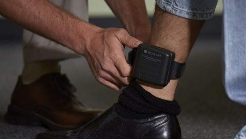 سرقت با پابند الکترونیکی! سرقت با پابند الکترونیکی!