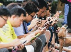 تعداد کابران اینترنت در چین از مرز یک میلیارد نفر گذاشت