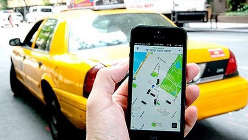 انتقاد از افزایش مکرر نرخ تاکسی‌های اینترنتی