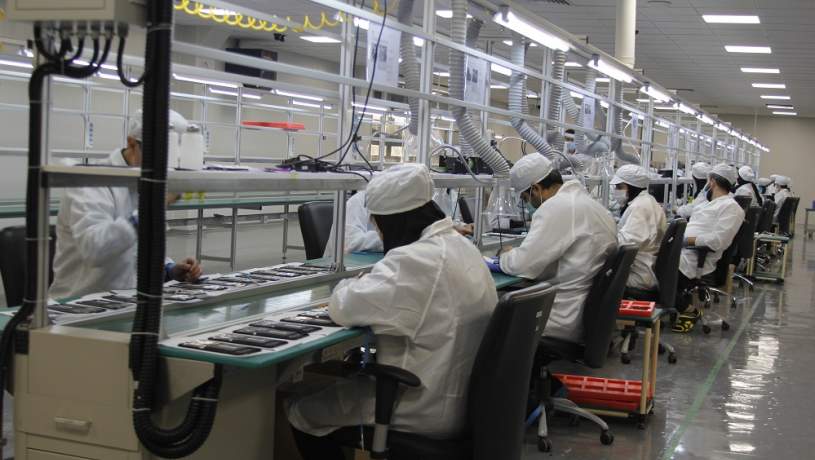 کارخانه تولید تبلت و تلفن همراه در زرندیه بهره‌داری شد