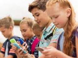 رصد موبایل انگلیسی‌ها برای محافظت از کودکان