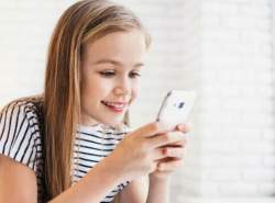 ۳ شرط قبل از خرید موبایل برای کودکان