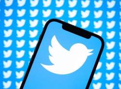 پاداش سالانه کارمندان توییتر نصف می‌شود
