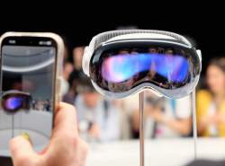 عینک ویژن پرو ۳۴۹۹ دلاری زودتر عرضه می‌شود