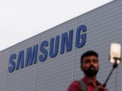 سامسونگ به بزرگ‌ترین فروشنده گوشی‌ هوشمند در هند تبدیل شد