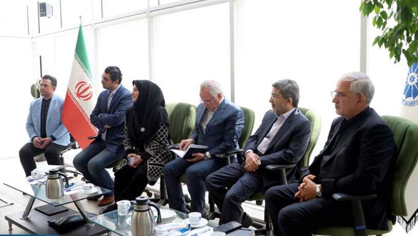 توسعه، بدون عادی‌سازی روابط خارجی، رفع تحریم‌ها و مشکل FATF ممکن نیست