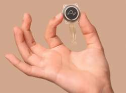 تراشه با قابلیت احیای گفتار افراد فلج مجوز آزمایش دریافت کرد