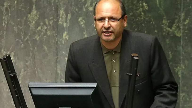 نماینده مجلس: همه نمایندگان سیم‌کارت بدون فیلتر دارند