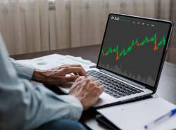 چگونه یک پلتفرم مناسب برای استراتژی‌های مدرن مالی انتخاب کنیم؟